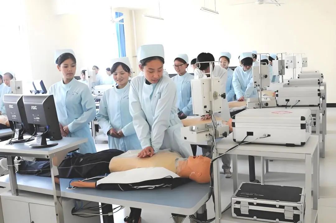 护理(图4) 护理(图4)